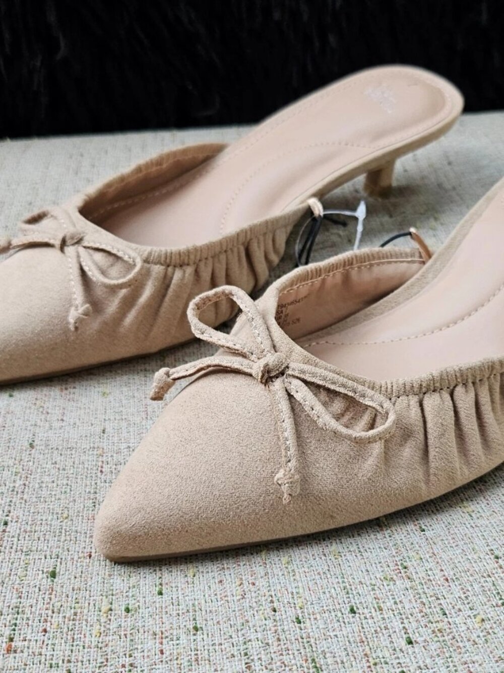 Time & Tru Women Sandal Shoe Fabric Suede Upper Pump Heel Size 7 NWT - Picture 1 of 9